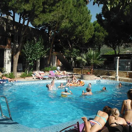 Atillas Getaway Szálloda 3*