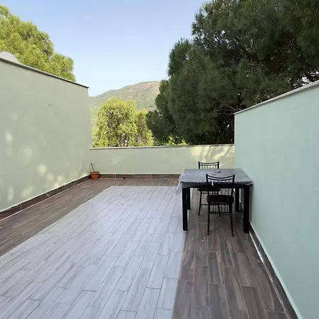 Atillas Getaway فندق