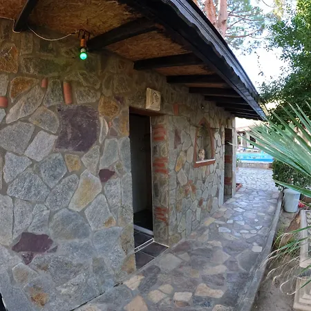 Atillas Getaway Szálloda 3*