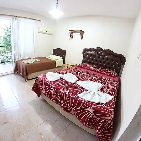 Atillas Getaway מלון 3*
