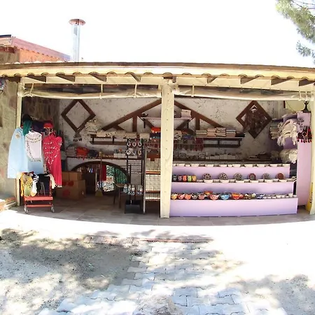 Atillas Getaway Отель